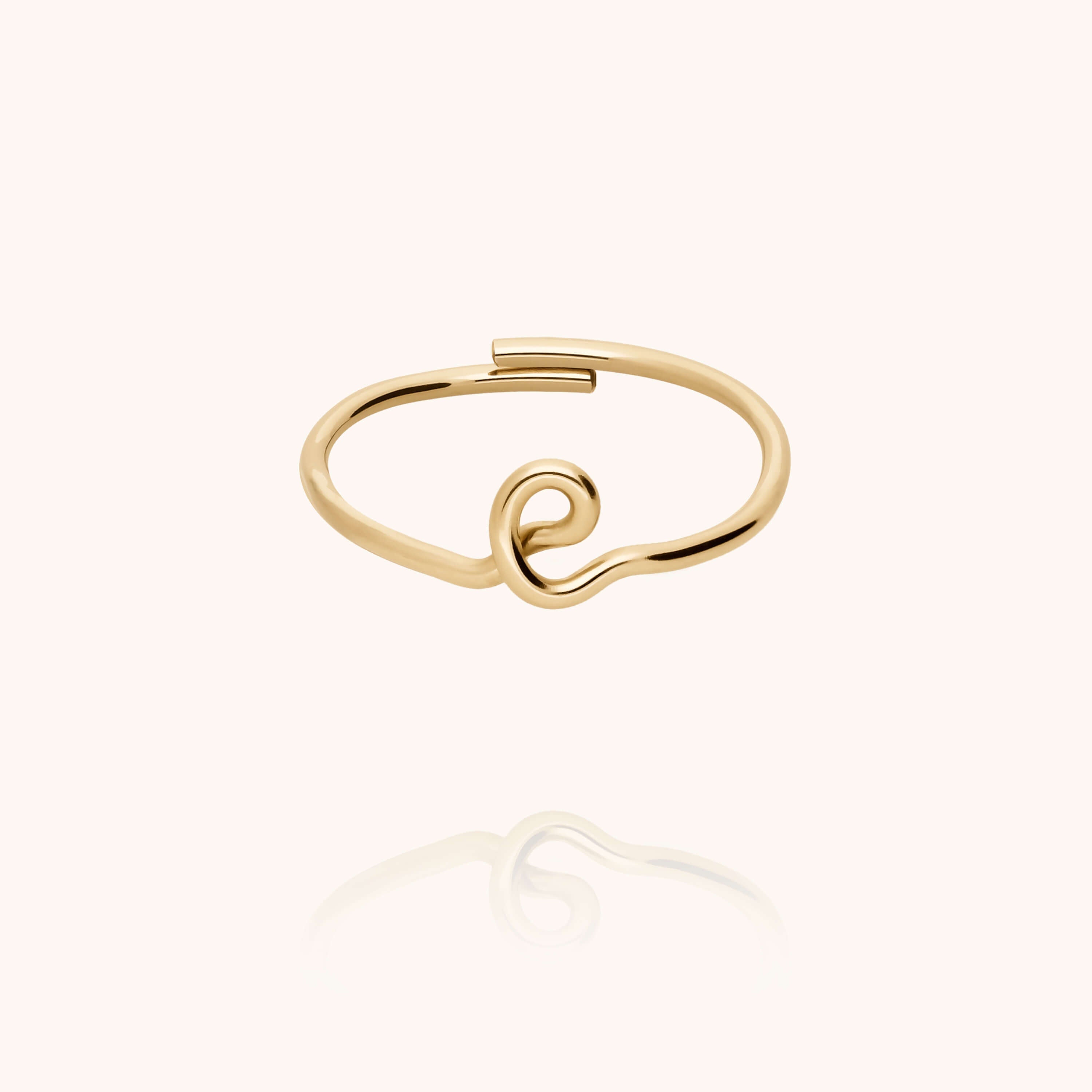 Original ring with initials letter e personalisation yellow gold handmade Atelier Paulin Australia --letter_e