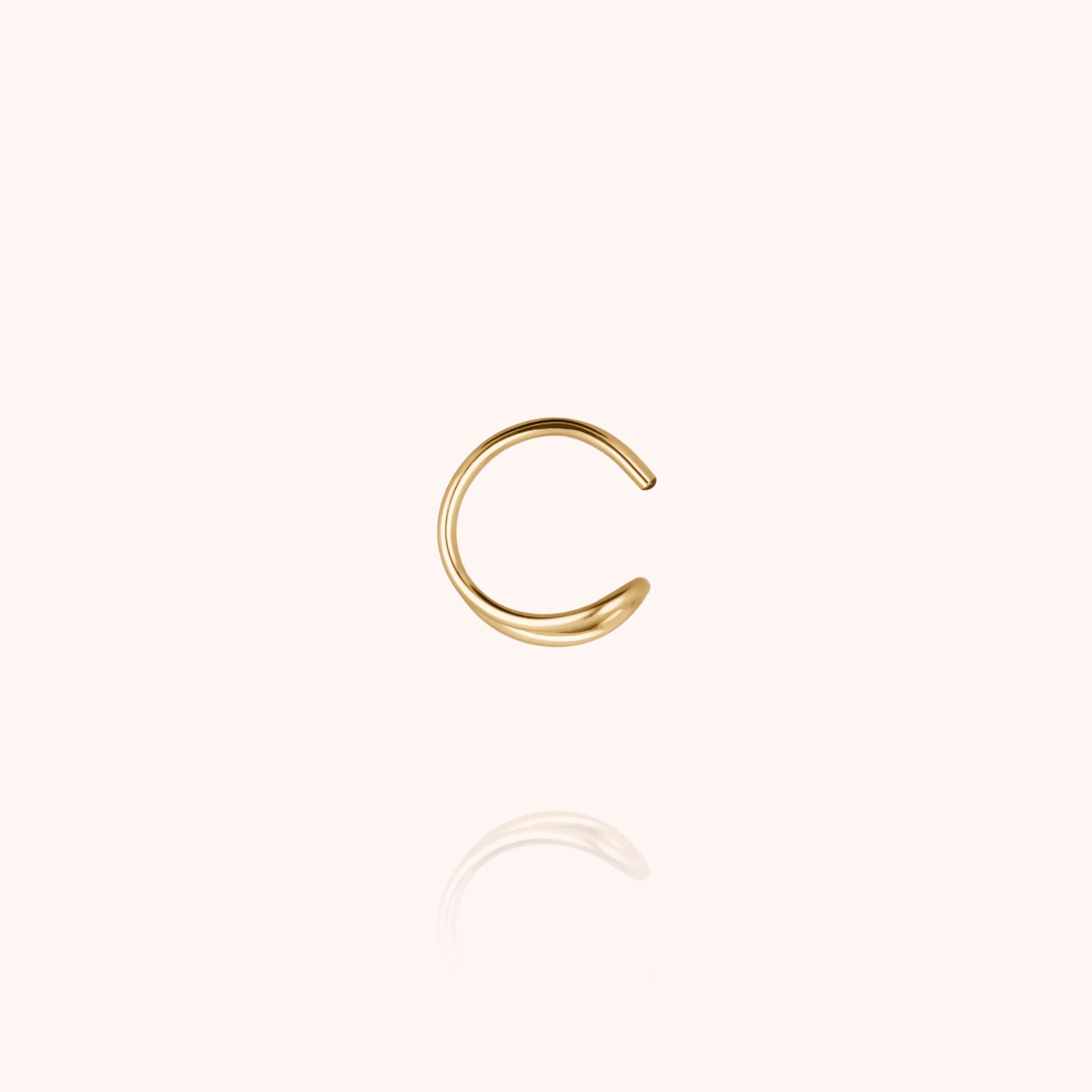 Outline Ear Cuff Letter E - 14K yellow gold-filled