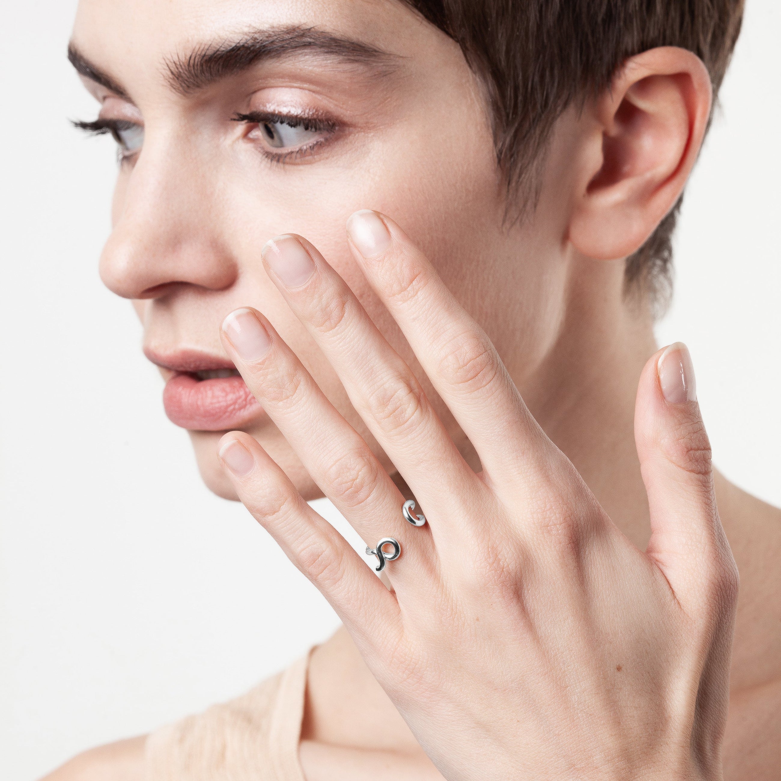 Outline ring letter v silver for woman Parisian jewellery Atelier Paulin Australia