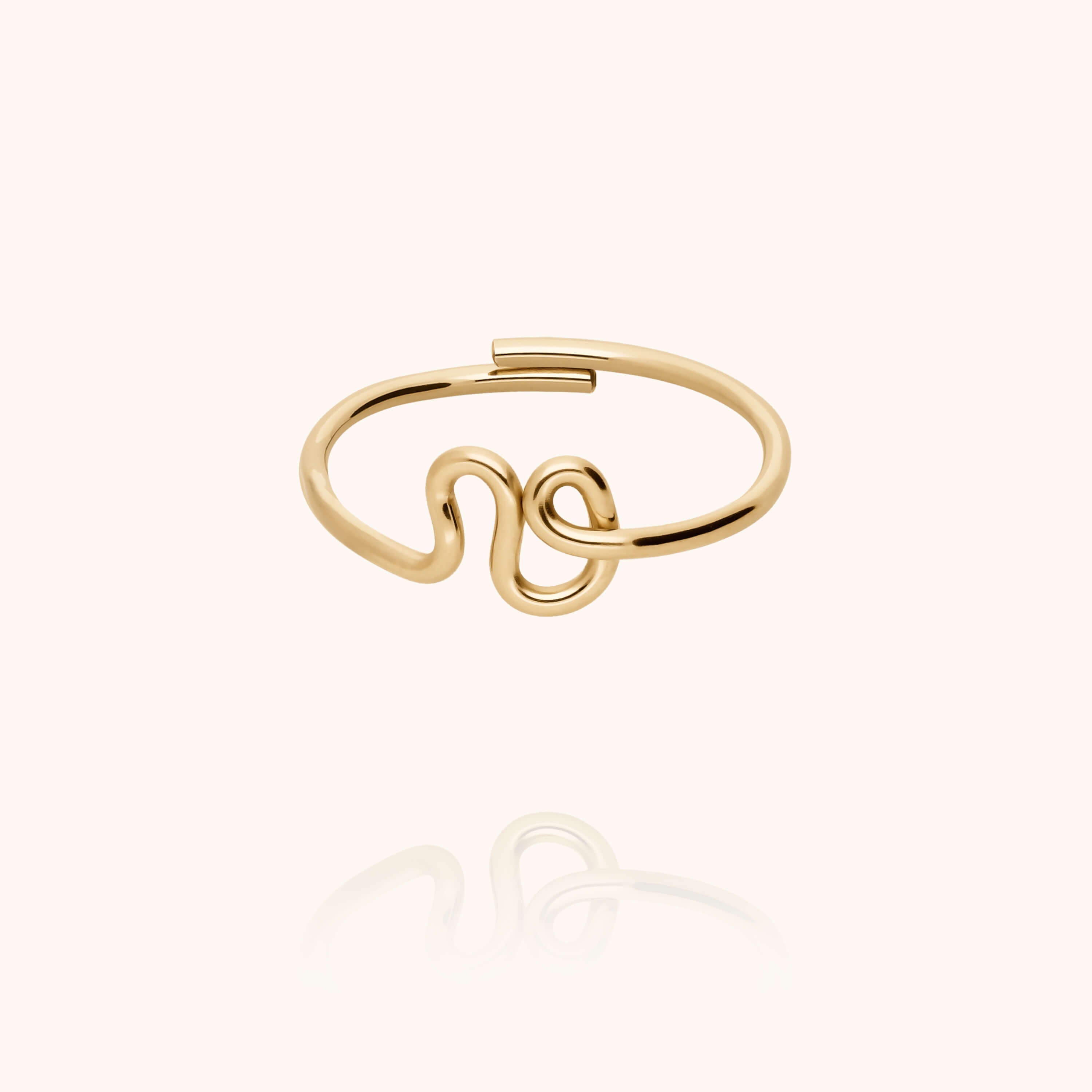 Original ring with initials letter v personalisation yellow gold handmade Atelier Paulin Australia --letter_v