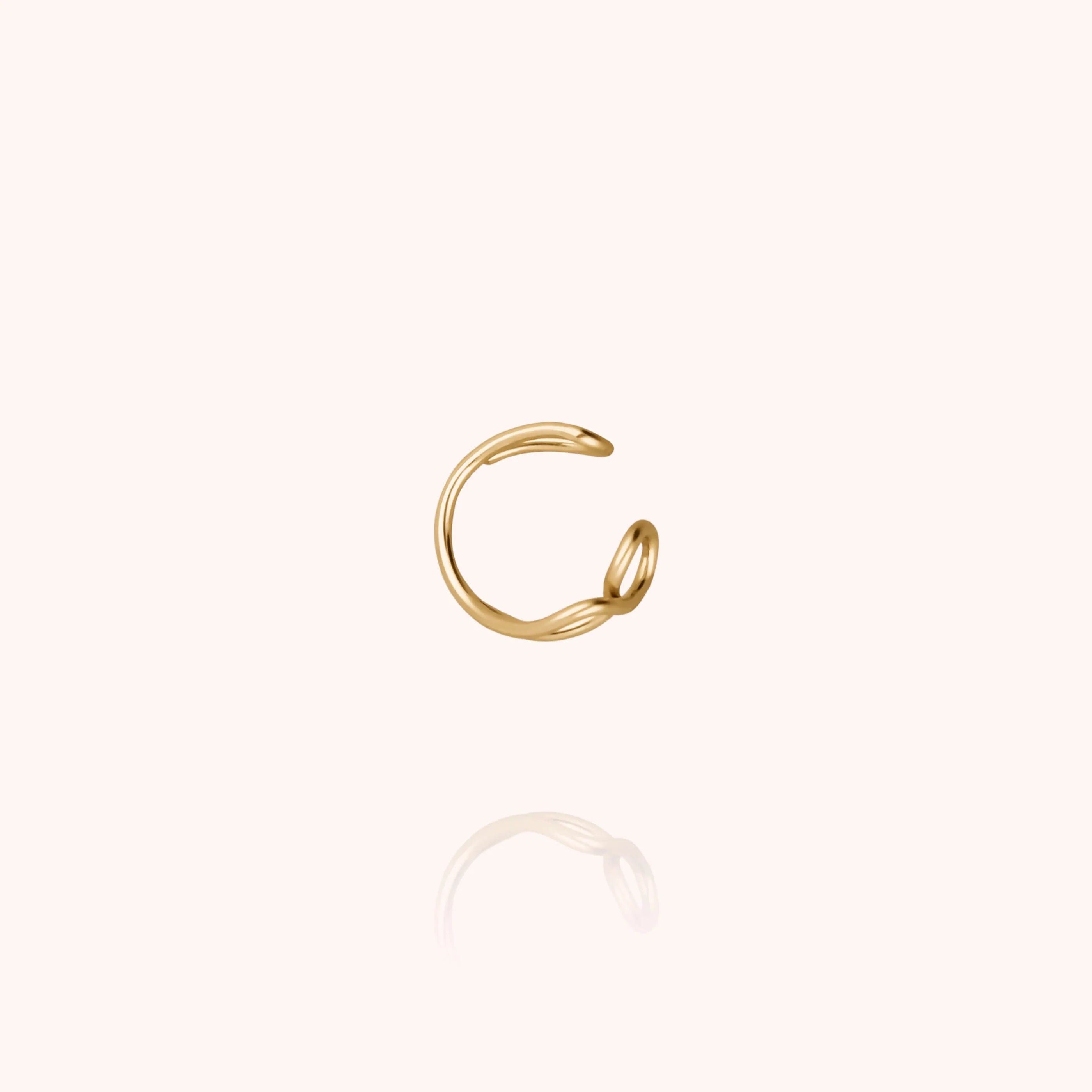 Outline Ear Cuff Letter V - 14K yellow gold-filled