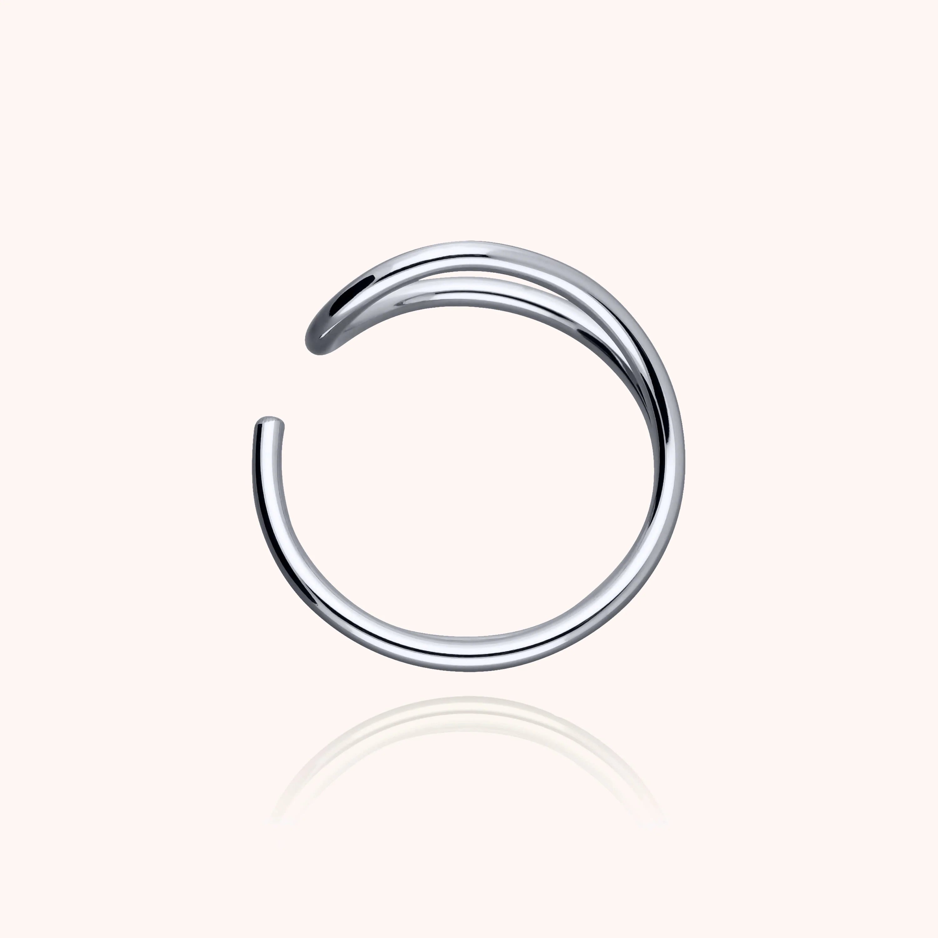 Outline Ring Letter E - Silver